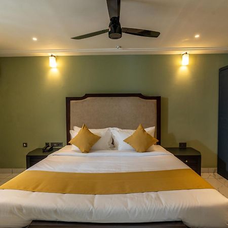 Court 11 By Dimora Hotel Kochi Eksteriør billede