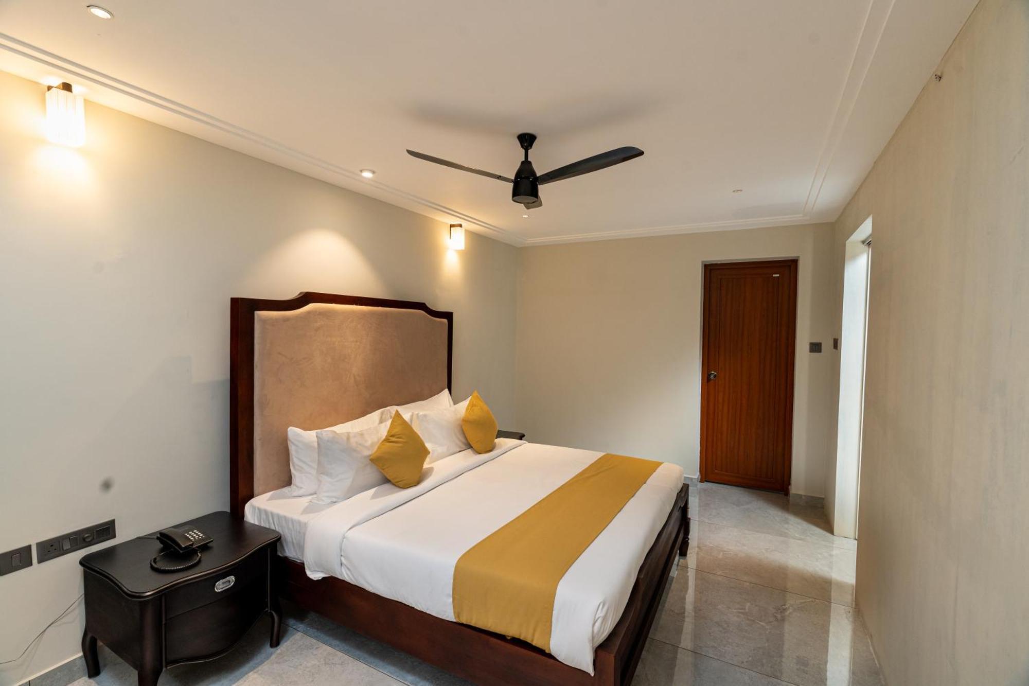 Court 11 By Dimora Hotel Kochi Eksteriør billede