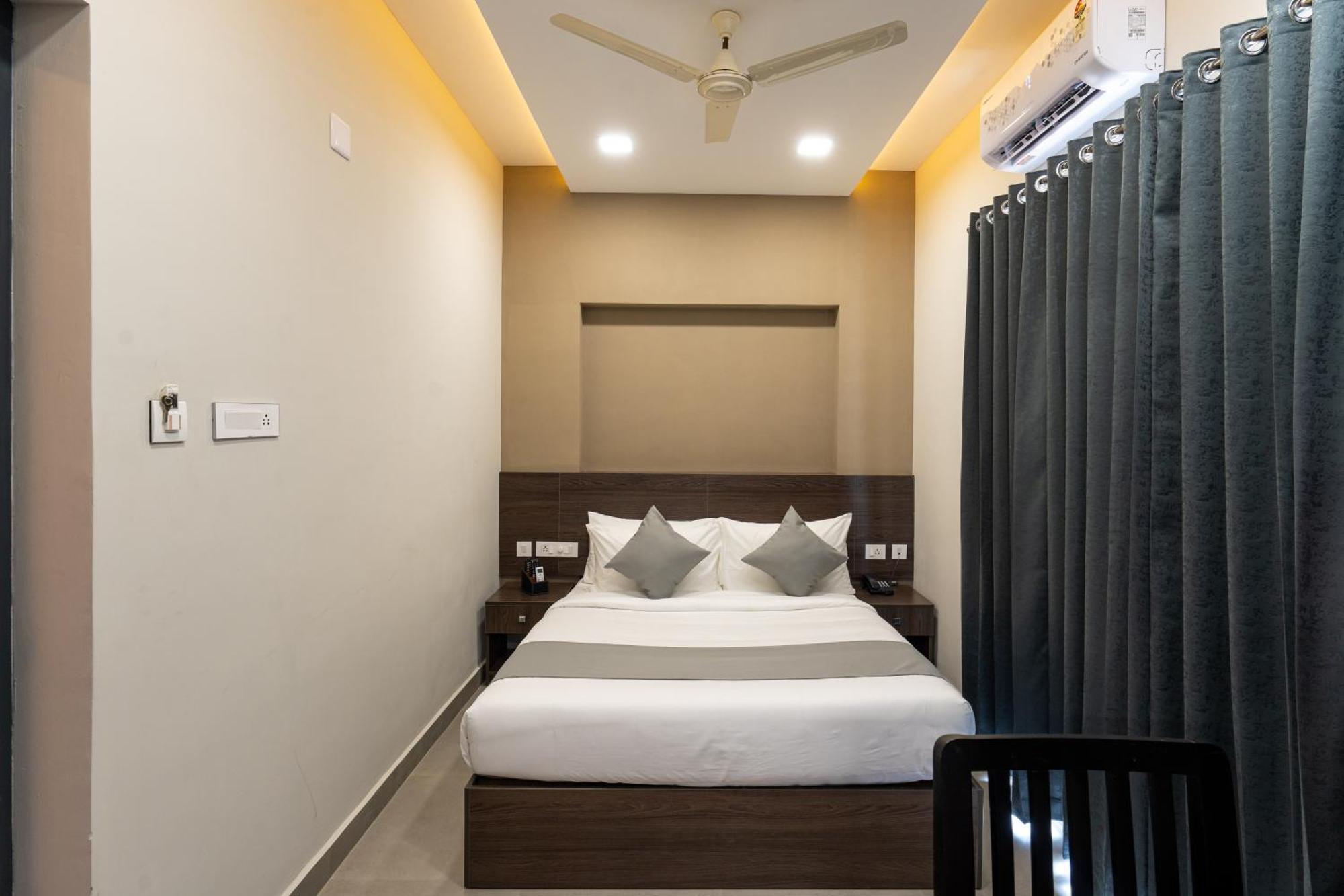 Court 11 By Dimora Hotel Kochi Eksteriør billede