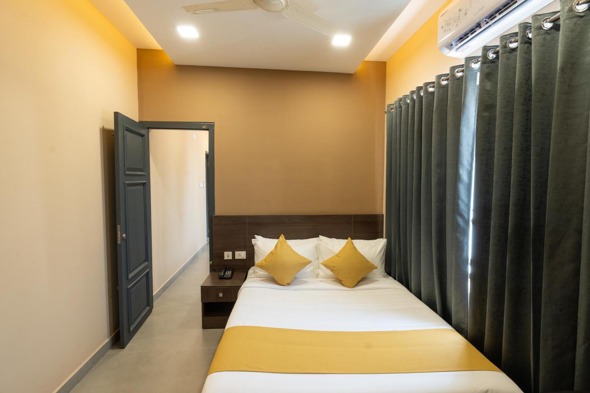 Court 11 By Dimora Hotel Kochi Eksteriør billede