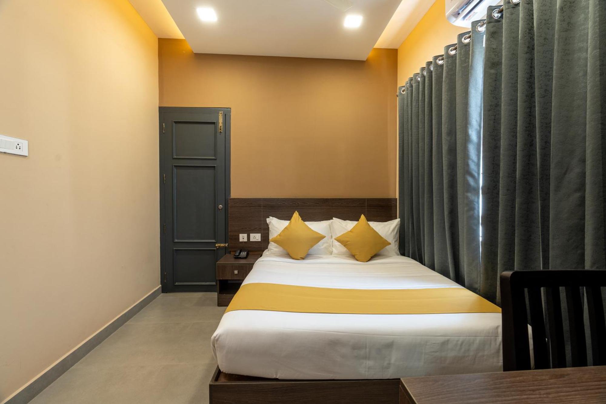 Court 11 By Dimora Hotel Kochi Eksteriør billede